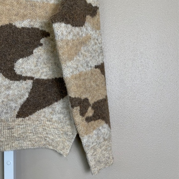 Anthropologie Moth Marjorie Camo Sweater - Picture 13 of 16